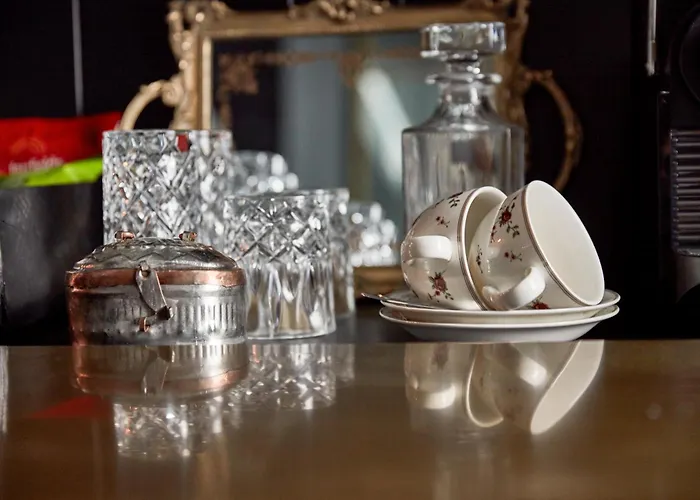 Resort: Sir Savigny Hotel, Part Of Sircle Collection